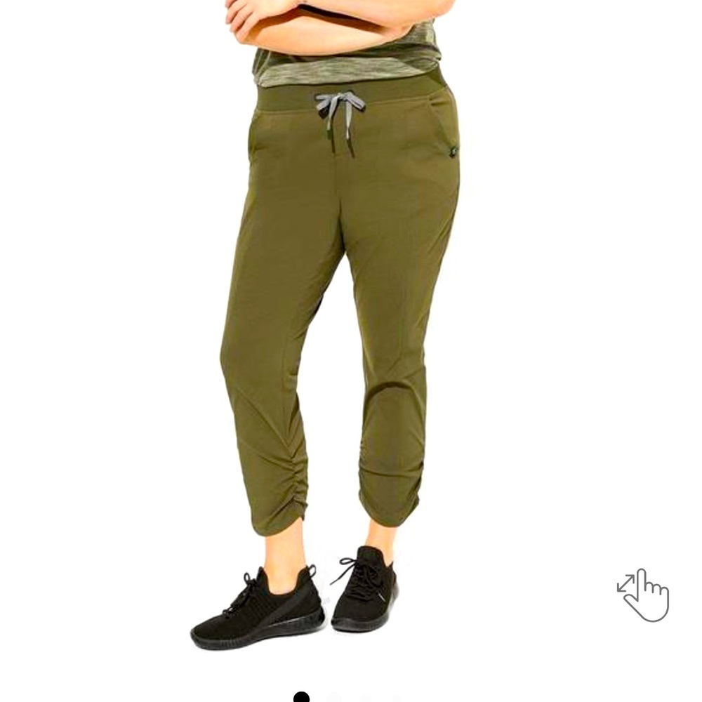 Torrid cropped pants